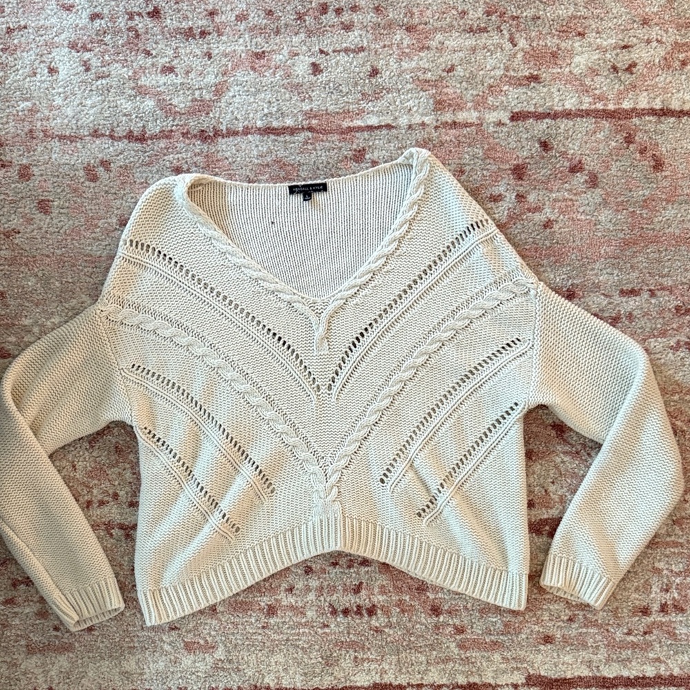 Kendall & Kylie Cream V-Neck Sweater